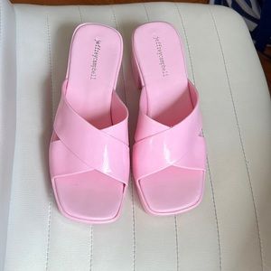 JEFFREY CAMBELL pink heeled sandals
